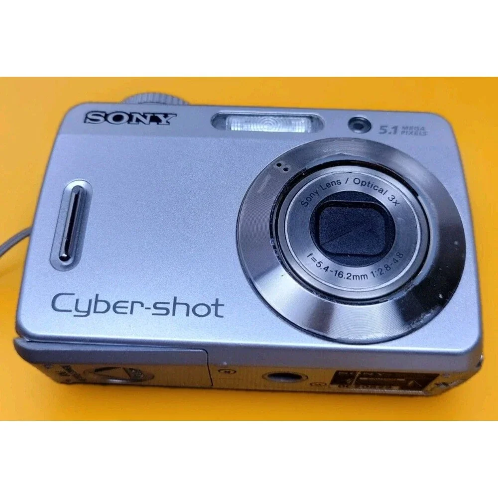 Sony Cyber-Shot DSC-S45 Digital Camera Tested- Functional - 5.1 MP 3X Zoom